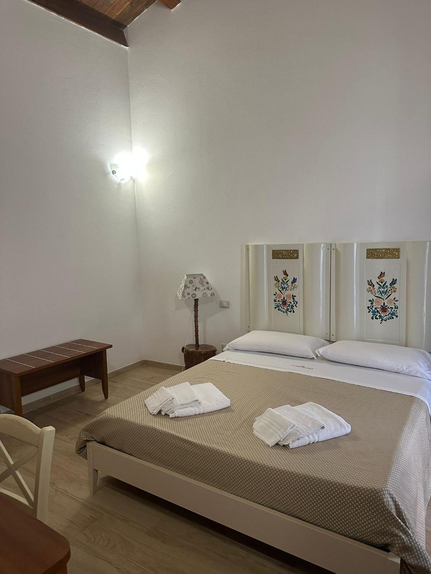 B&B Vittorio Emanuele Cirò Marina エクステリア 写真
