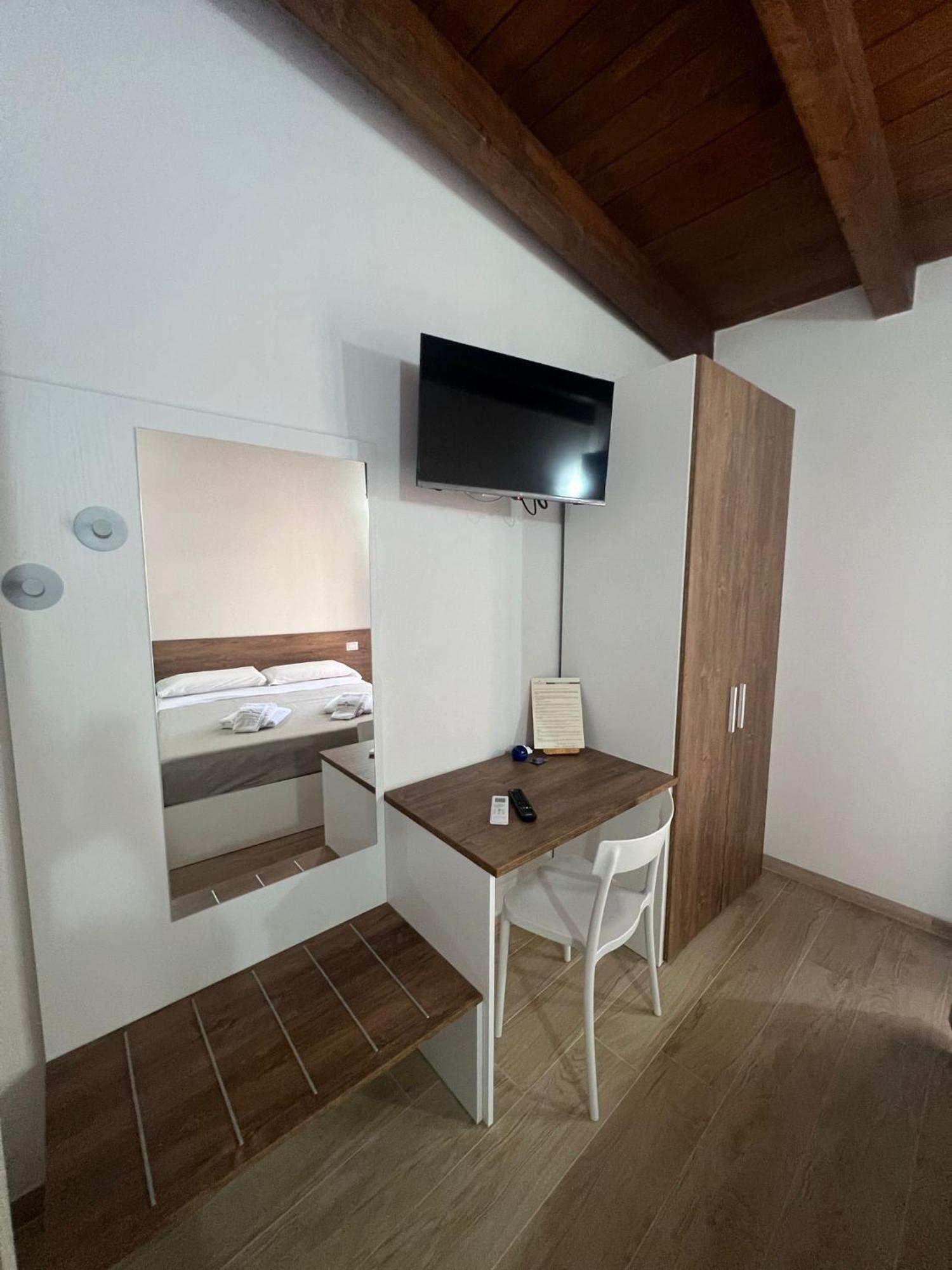 B&B Vittorio Emanuele Cirò Marina エクステリア 写真