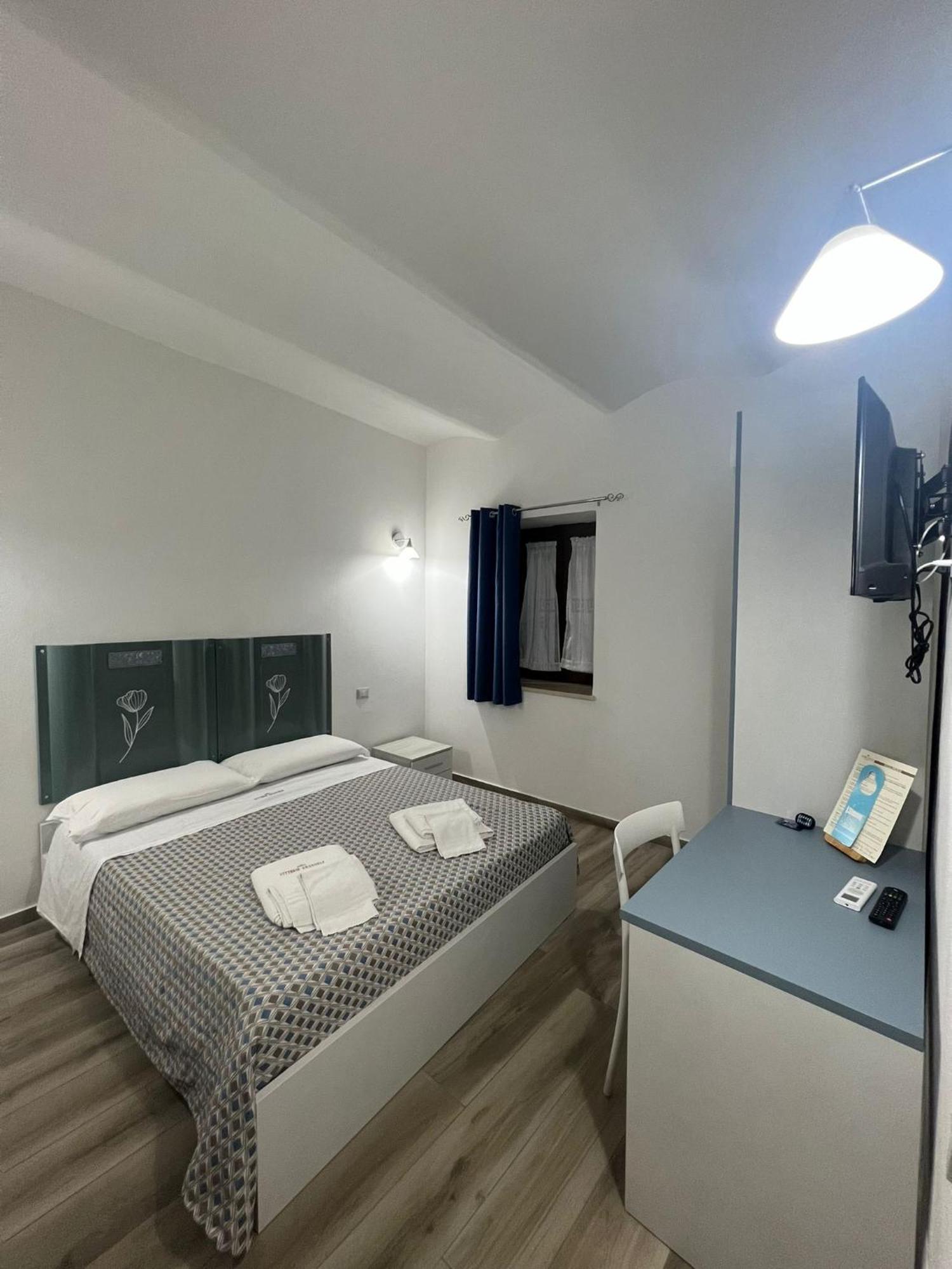 B&B Vittorio Emanuele Cirò Marina エクステリア 写真